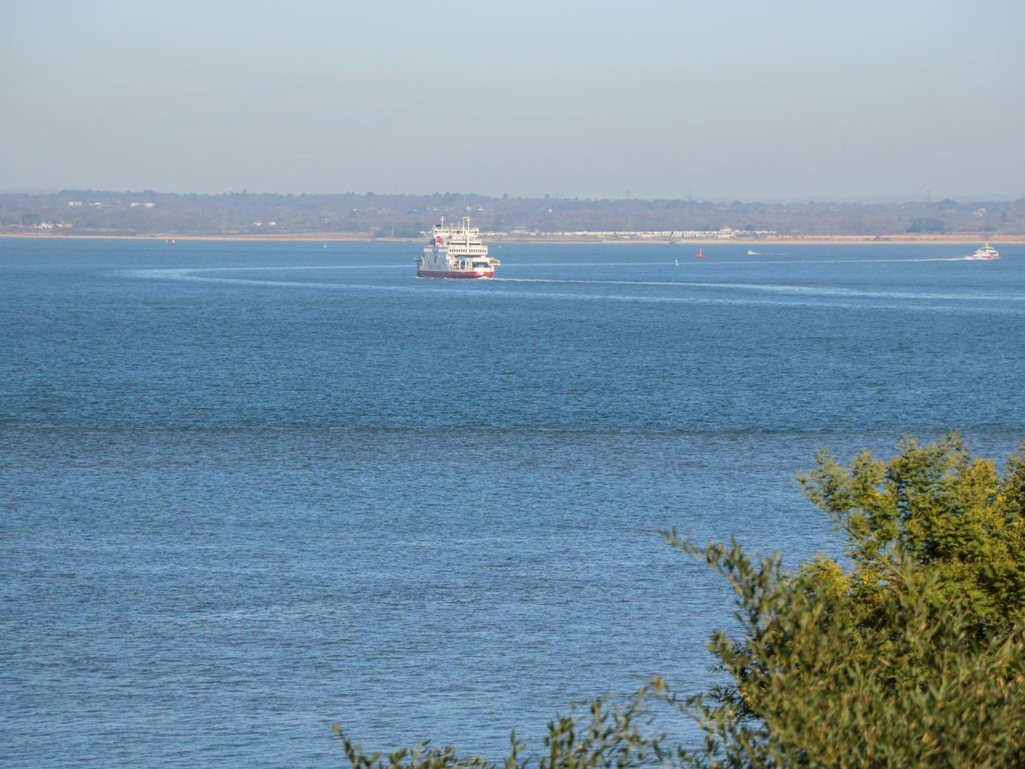 High Tide Villa Cowes  Dış mekan fotoğraf